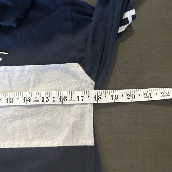 Hollister Cropped Long Sleeve Pullover Top  Size XS Navy Preppy Y2K Sweatshirt - Picture 6 of 8